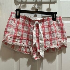 Victoria’s Secret Pink and White Plaid Boxer Pajama Shorts - Size Medium